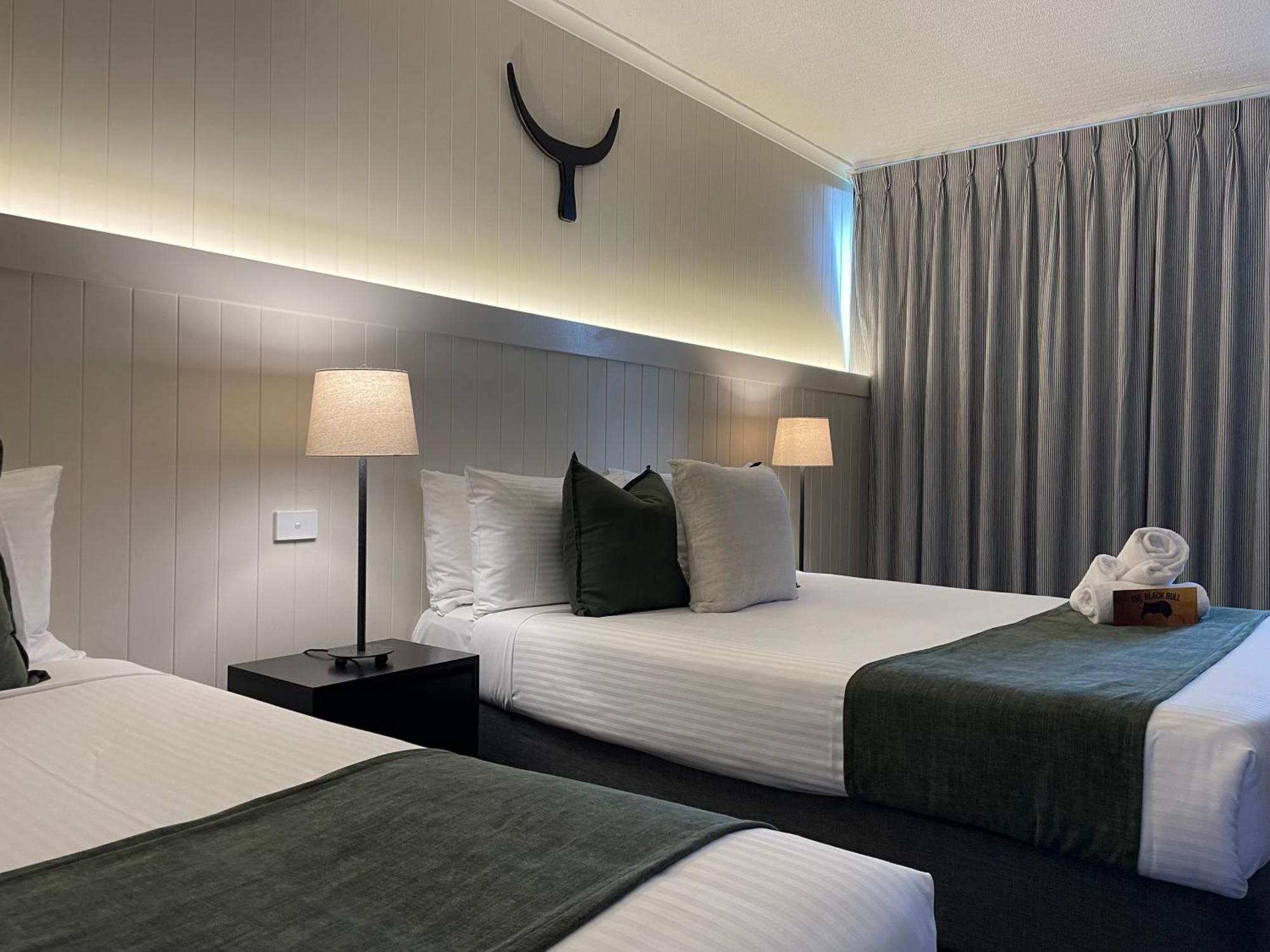 טראראלגון The Black Bull Motel מראה חיצוני תמונה